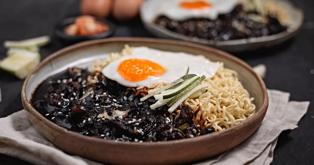 Jajangmyeon