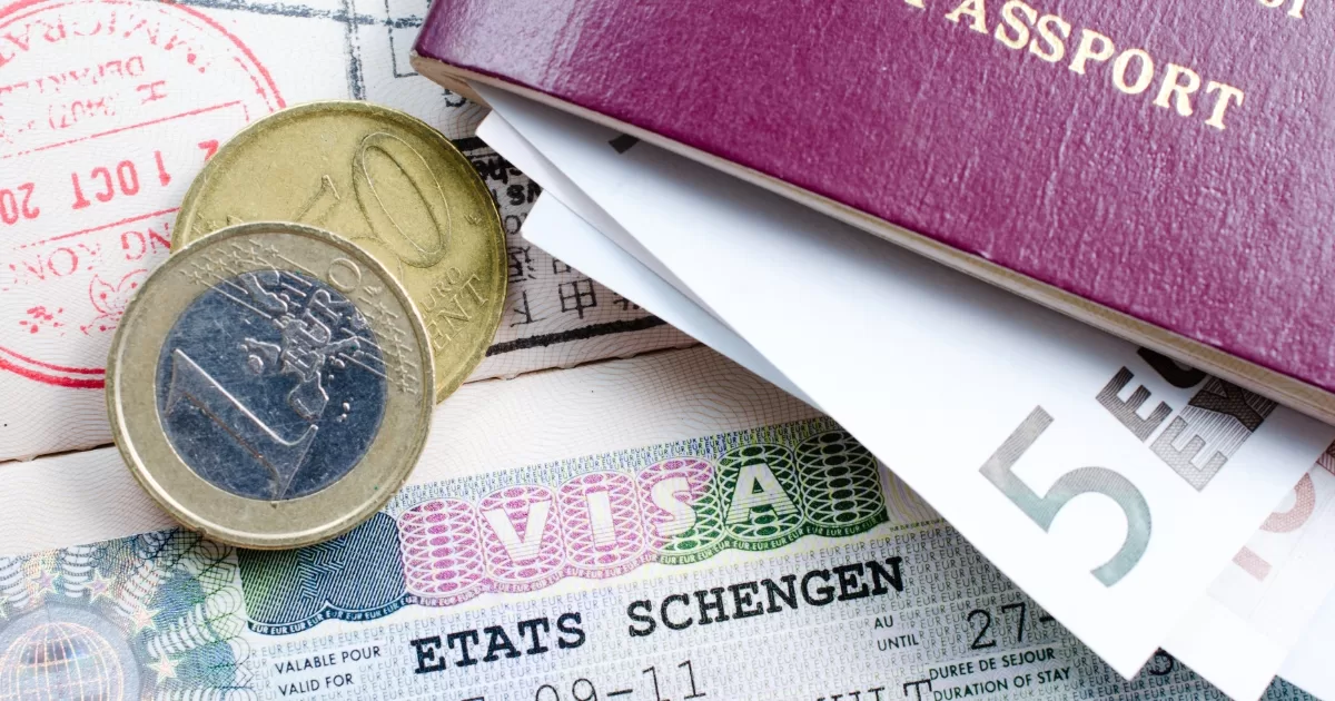 du lịch châu Âu có cần xin visa không?